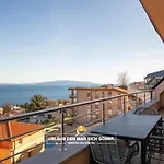 Schindler Luxury Penthouse
